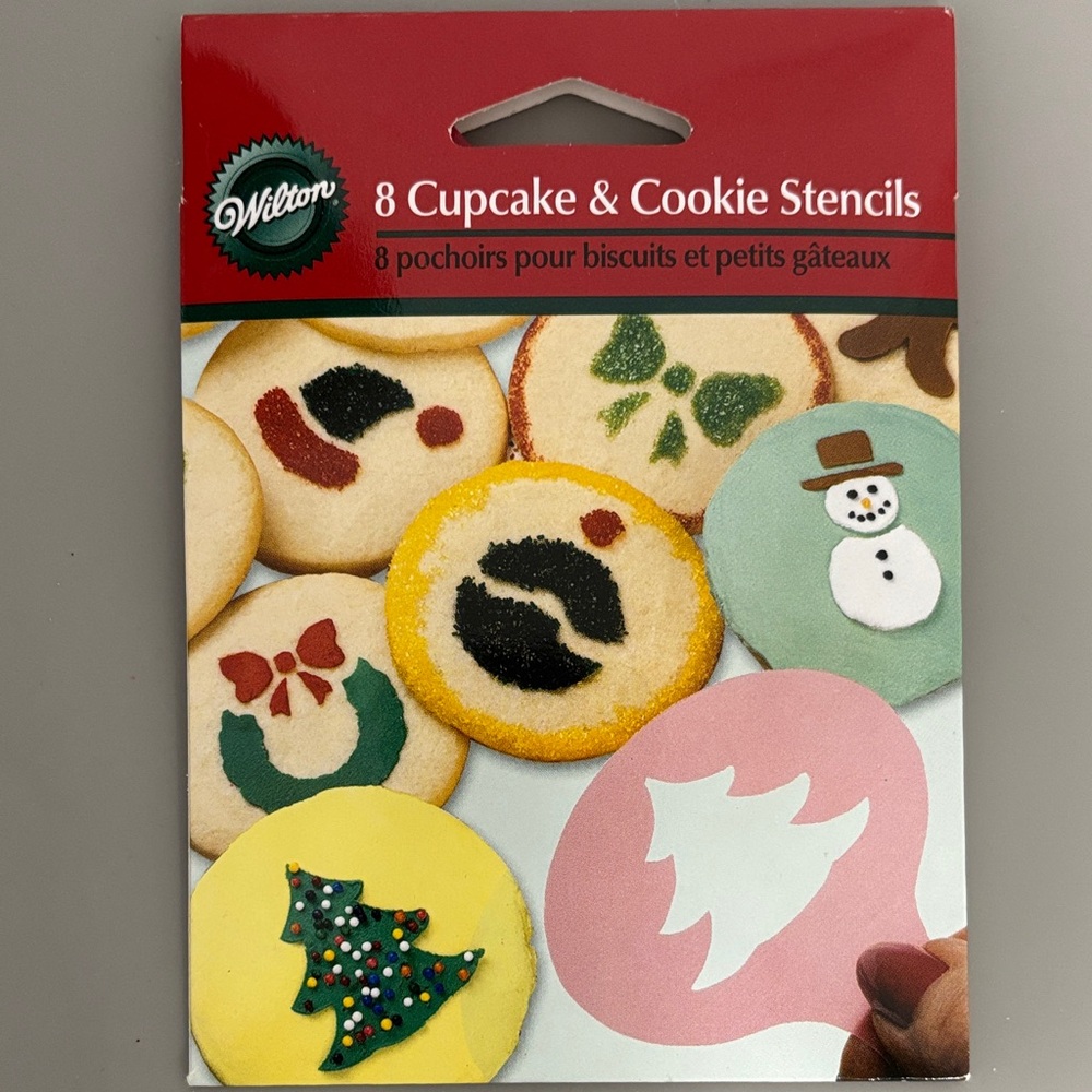 Wilton Halloween and Christmas Stencil Sets - Picture 5 of 6